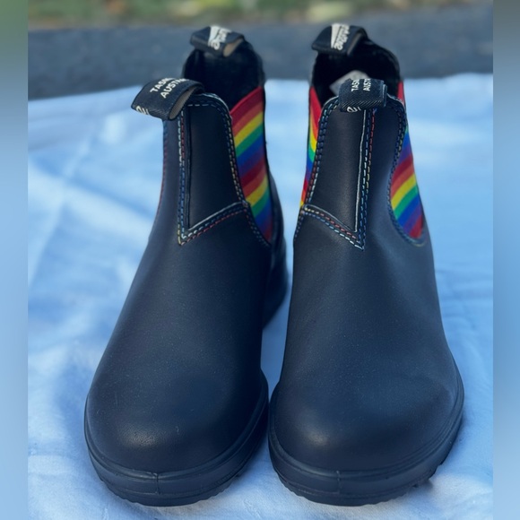 Blundstone 2105 Women’s Chelsea Boots - Rainbow Pride and Rainbow 7.5 US 4.5 AU - Picture 5 of 7